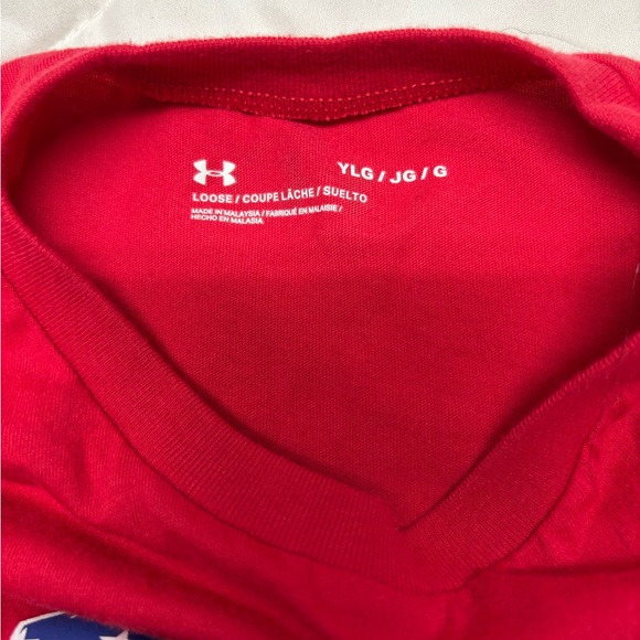 Under Armour Red Crew Neck T-Shirt Loose YLG Freedom logo on side/ blue & white - Picture 3 of 4